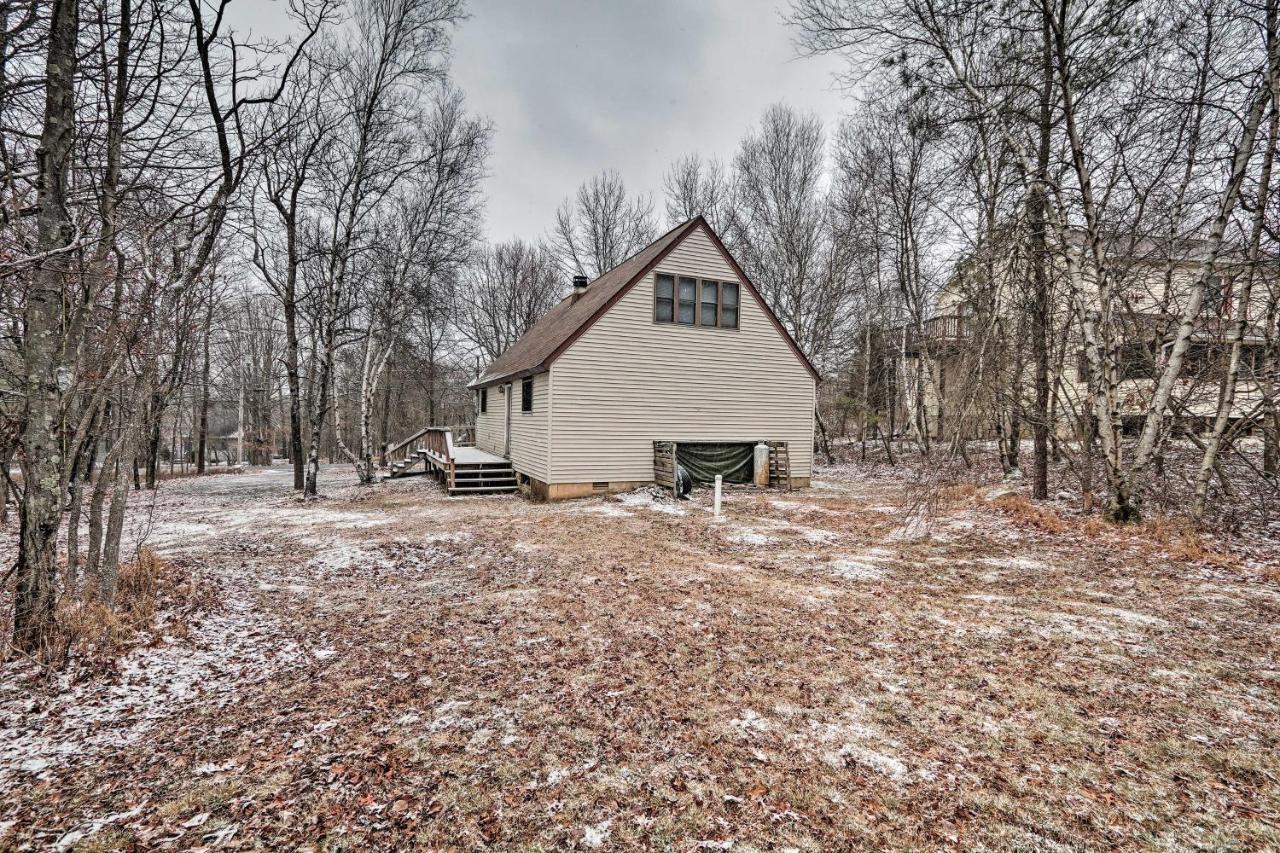 Villa Quiet Poconos Getaway 23 Mi To Camelback Mountain Albrightsville Exterior foto